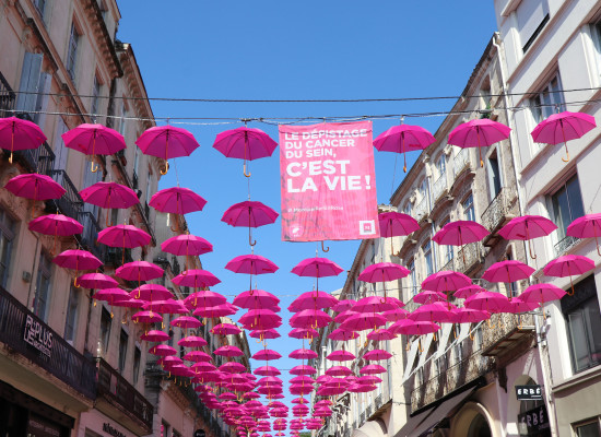 Les parapluies roses, le symbole fort d'Octobre Rose !