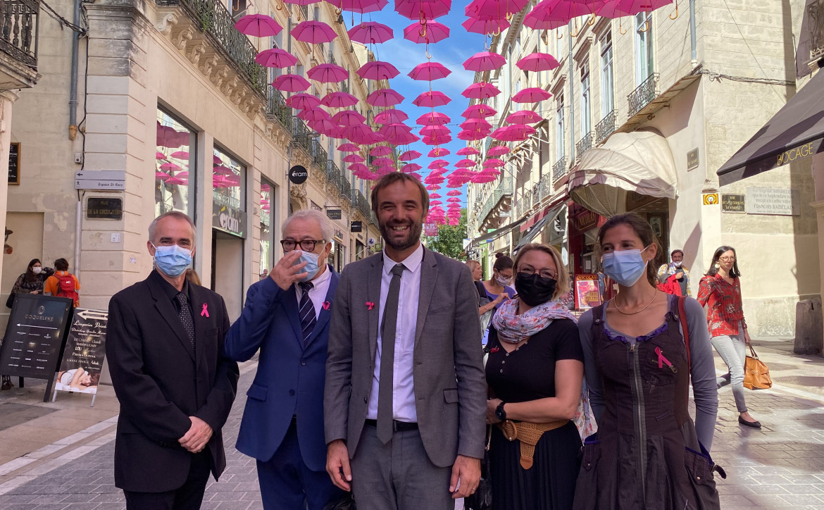 Les équipes de l'ICM avec Mickael Delafosse maire de Montpellier Octobre Rose